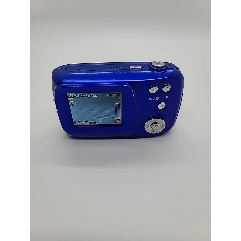 Vivitar ViviCam S126 Compact Digital Camera Blue Point and Shoot Tested